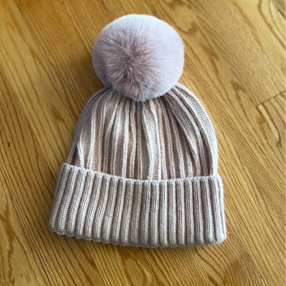 Norla Canada pink winter hat with pompom NWT
